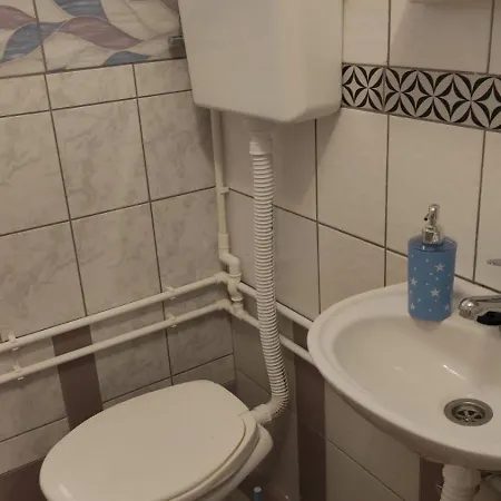 Liza Panzio Bed and Breakfast