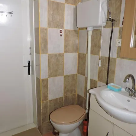 Liza Panzio * Mali Idos